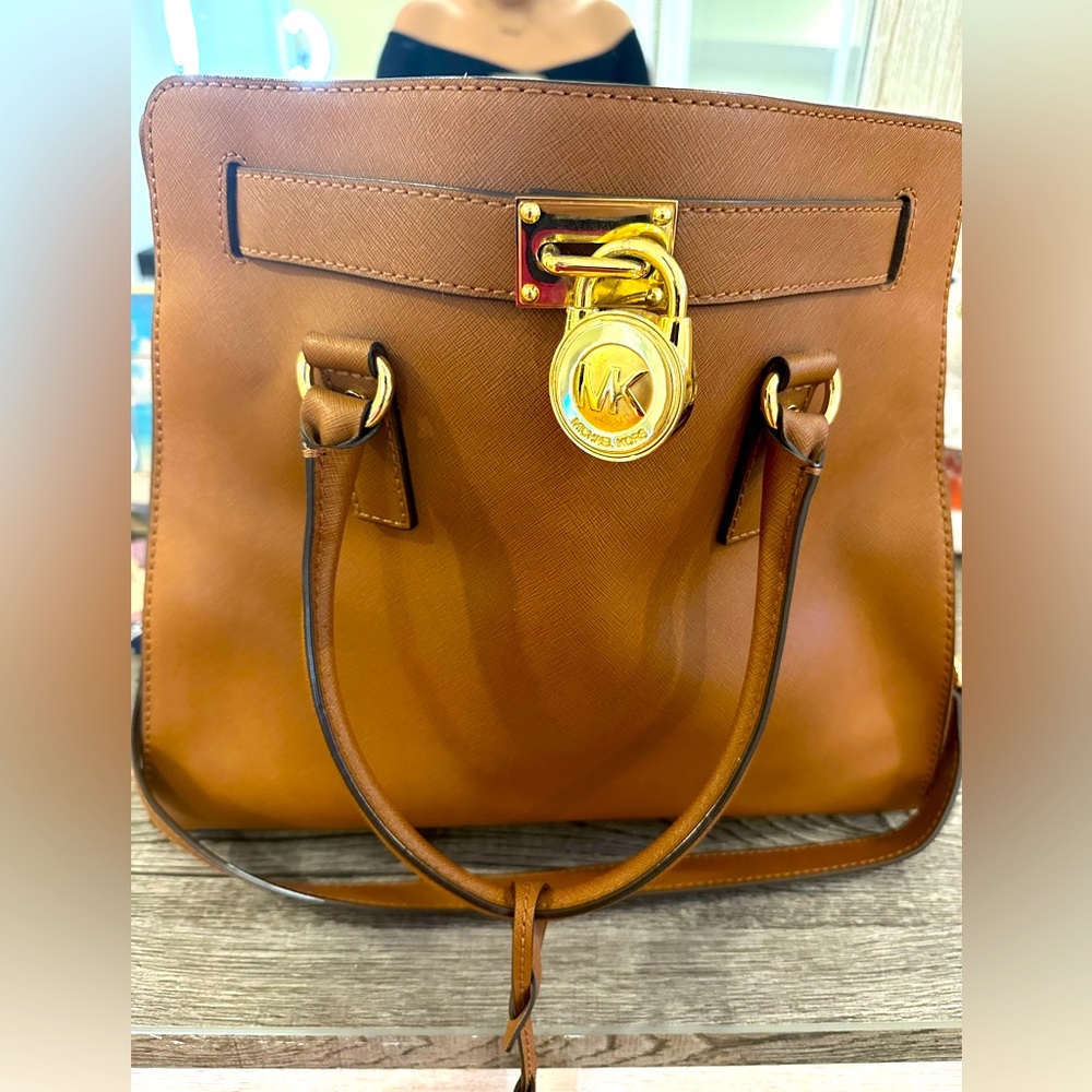 Large Michael kors Hamilton purse